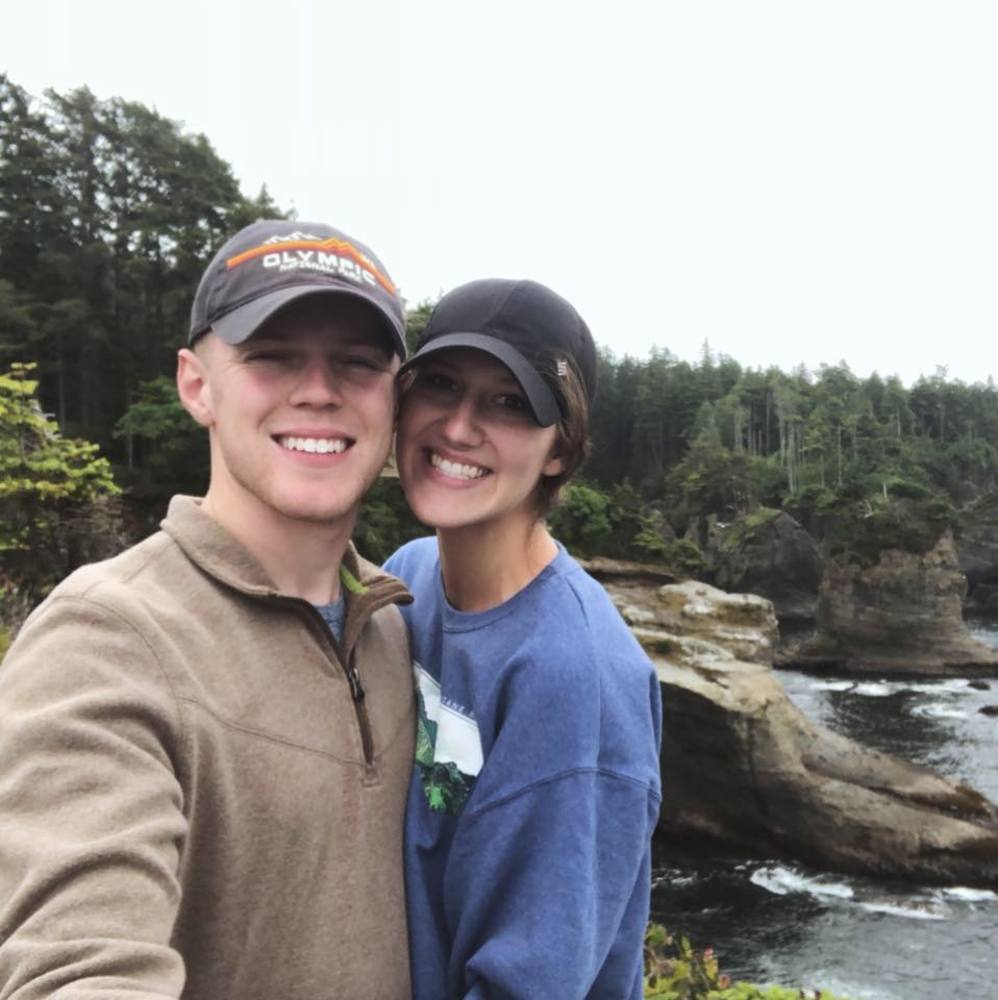 Meet your Posher, Charis